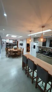 Casa de Condomínio com 3 Quartos à venda, 235m² no Parque Sisi, São Carlos