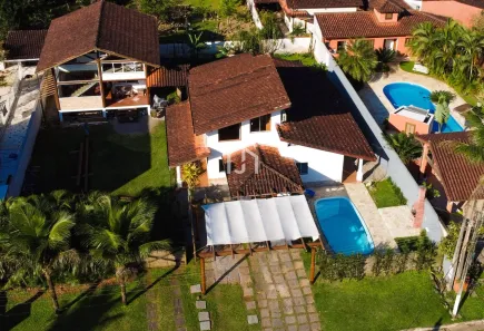 Casa de Condomínio com 3 Quartos à venda, 380m² no Horto Florestal, Ubatuba