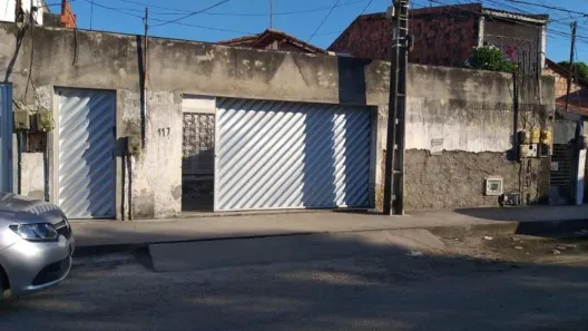 Casa com 4 Quartos à venda, 136m² no Aerolândia, Fortaleza