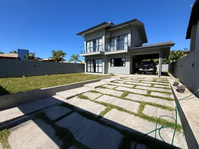 Casa com 2 Quartos à venda, 129m² no , Garopaba
