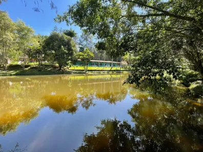 Fazenda/Sítio com 6 Quartos à venda, 40000m² no , Juquitiba