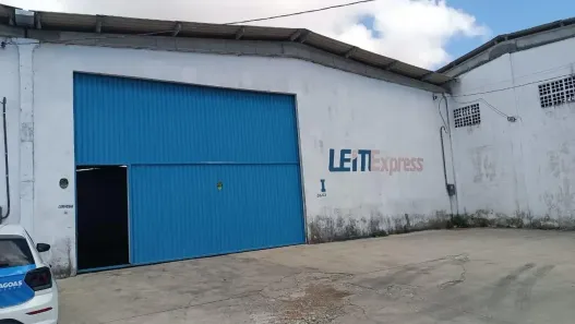 Galpão/Depósito/Armazém com 4 Quartos para alugar, 525m² no Santo Amaro, Maceió