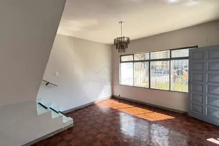 Sobrado com 4 Quartos à venda, 189m² no Vila Metalúrgica, Santo André