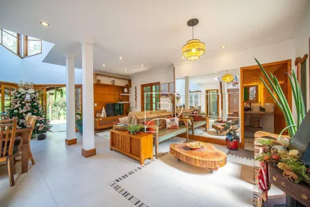 Casa de Condomínio com 3 Quartos à venda, 300m² no Jardim Indaiá, Embu das Artes