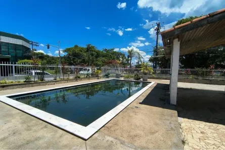 Casa com 3 Quartos para alugar, 190m² no Centro, Peruíbe