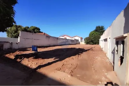 Lote/Terreno à venda, 197m² no Centro, Lins