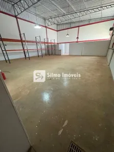 Galpão/Depósito/Armazém para alugar, 360m² no Novo Mundo, Uberlândia