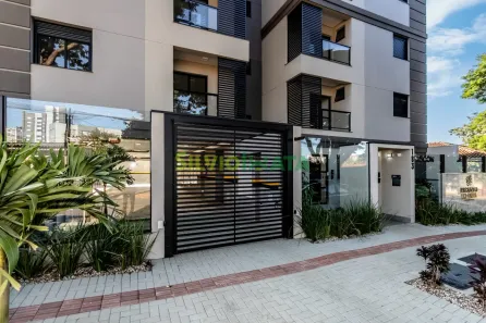 Apartamento com 2 Quartos para alugar, 71m² no Zona 08, Maringá