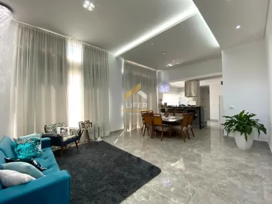 Casa com 3 Quartos à venda, 300m² no Jardim Colônia, Jundiaí
