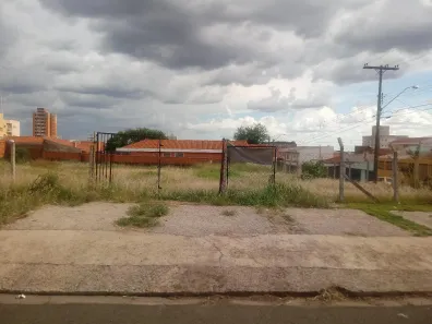 Lote/Terreno para alugar, 500m² no Centro, São Carlos