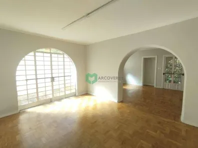 Imóvel Comercial com 5 Quartos para alugar, 300m² no Pacaembu, São Paulo