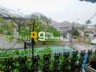 Casa com 3 Quartos à venda, 131m² no Jardim Sulacap, Rio de Janeiro