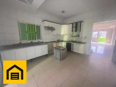 Sobrado com 3 Quartos à venda, 150m² no Vila Ana, Mauá