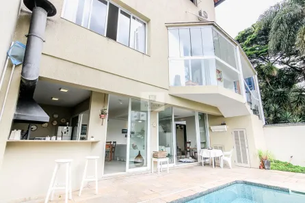 Casa com 3 Quartos à venda, 251m² no Jardim das Bandeiras, São Paulo