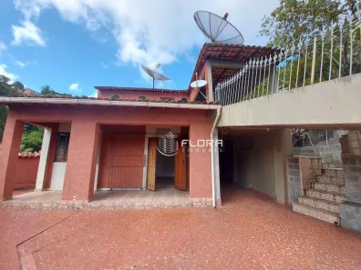 Casa com 5 Quartos à venda, 275m² no Santa Rosa, Niterói
