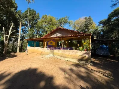 Fazenda/Sítio com 3 Quartos à venda, 1400m² no Curral, Ibiúna