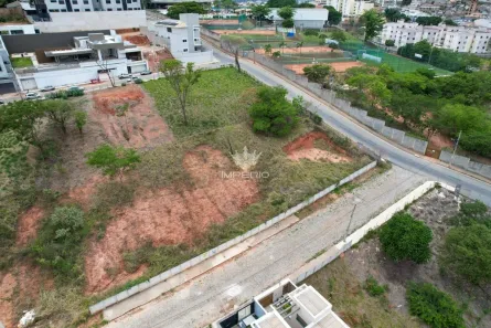 Lote/Terreno à venda, 360m² no Tropical, Itaúna
