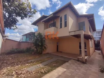 Sobrado com 5 Quartos à venda, 261m² no Trevo, Belo Horizonte