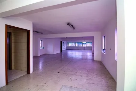 Sala Comercial para alugar, 121m² no Vila Mathias, Santos