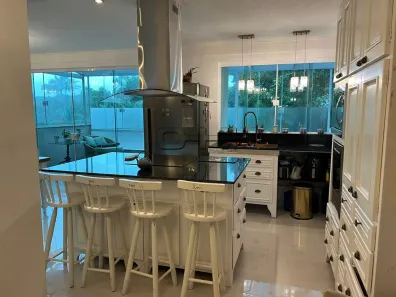 Casa de Condomínio com 4 Quartos à venda, 270m² no Campo Belo, São Paulo