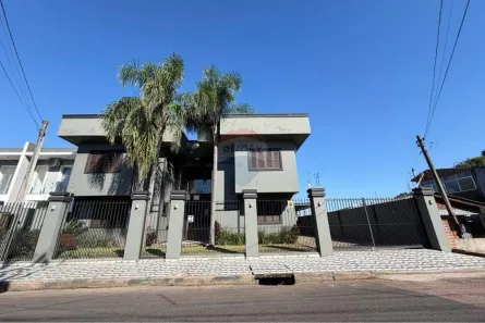 Casa com 3 Quartos para alugar, 220m² no Vila Parque Brasília, Cachoeirinha
