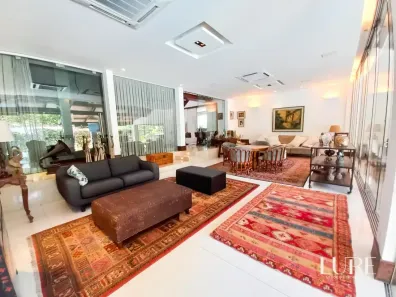 Sobrado com 5 Quartos à venda, 803m² no Candelária, Natal