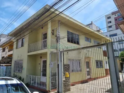 Casa com 3 Quartos à venda, 200m² no Rio Branco, Caxias do Sul
