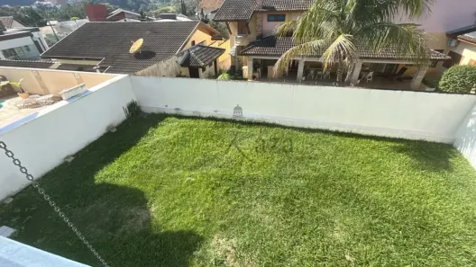 Casa com 3 Quartos à venda, 250m² no Vila Zezé, Jacareí