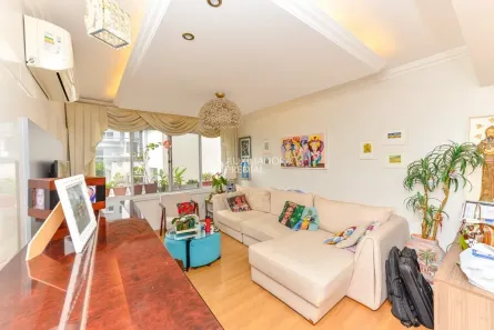 Apartamento com 3 Quartos à venda, 104m² no Petrópolis, Porto Alegre