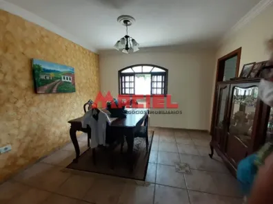 Casa com 3 Quartos à venda, 300m² no Bosque dos Eucaliptos, São José dos Campos