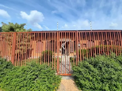 Imóvel Comercial com 4 Quartos à venda, 271m² no Nova Campinas, Campinas