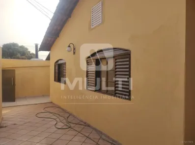 Casa com 4 Quartos para alugar, 169m² no Daniel Fonseca, Uberlândia