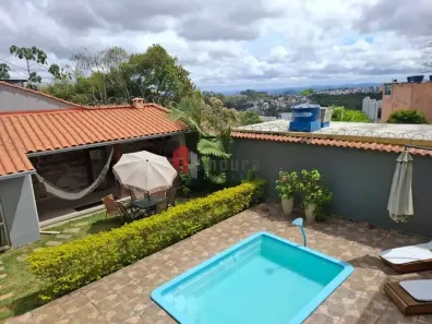 Casa com 4 Quartos à venda, 292m² no São Pedro, Juiz de Fora