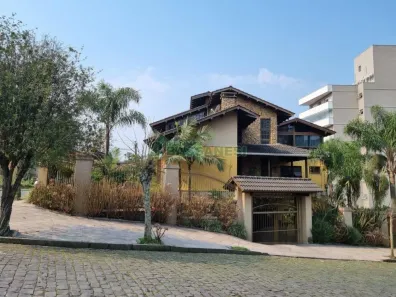 Casa com 3 Quartos à venda, 450m² no Sanvitto, Caxias do Sul