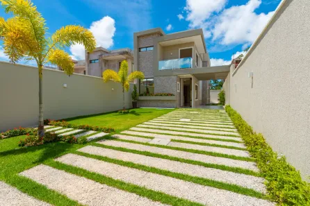 Sobrado com 4 Quartos à venda, 180m² no Centro, Eusébio