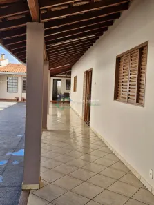 Casa com 3 Quartos à venda, 211m² no Parque dos Bandeirantes, Ribeirão Preto