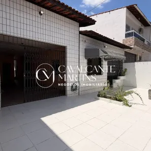 Casa com 3 Quartos para alugar, 149m² no Vila Peri, Fortaleza