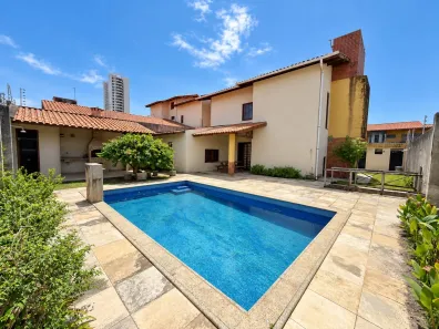 Casa com 4 Quartos à venda, 375m² no Cocó, Fortaleza