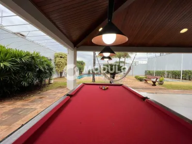 Casa com 4 Quartos à venda, 335m² no Morada da Colina, Uberlândia