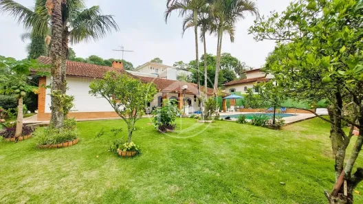 Casa de Condomínio com 3 Quartos para alugar, 370m² no Parque São Paulo, Cotia