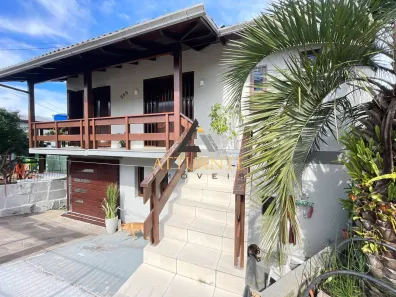 Casa com 3 Quartos à venda, 203m² no Serrano, Caxias do Sul