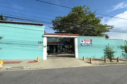 Casa com 6 Quartos à venda, 366m² no Serrinha, Fortaleza