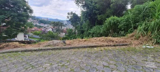 Lote/Terreno à venda, 374m² no Escola Agrícola, Blumenau