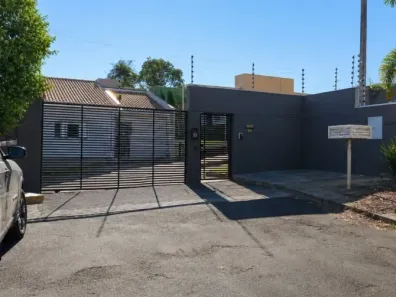 Casa com 2 Quartos à venda, 79m² no Jardim Catuaí, Apucarana