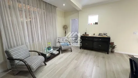 Sobrado com 3 Quartos à venda, 255m² no Jardim Semiramis, Cotia