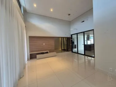 Casa com 3 Quartos para alugar, 250m² no Jardim Esmeralda, Marília