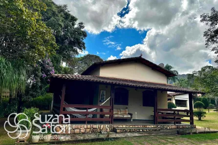 Casa de Condomínio com 3 Quartos para alugar, 4000m² no , Brumadinho