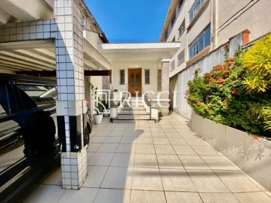 Casa com 2 Quartos à venda, 460m² no Gonzaga, Santos