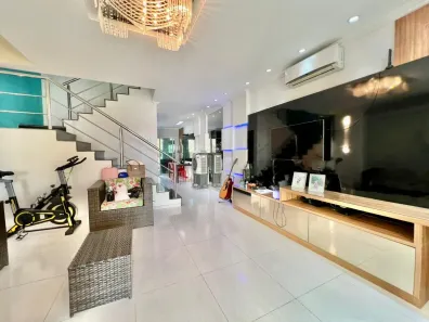 Casa com 3 Quartos à venda, 157m² no Cidade dos Funcionários, Fortaleza