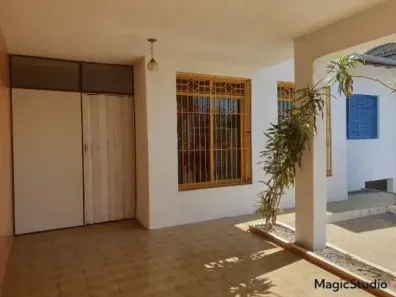 Sobrado com 2 Quartos à venda, 193m² no Jardim Jacinto, Jacareí